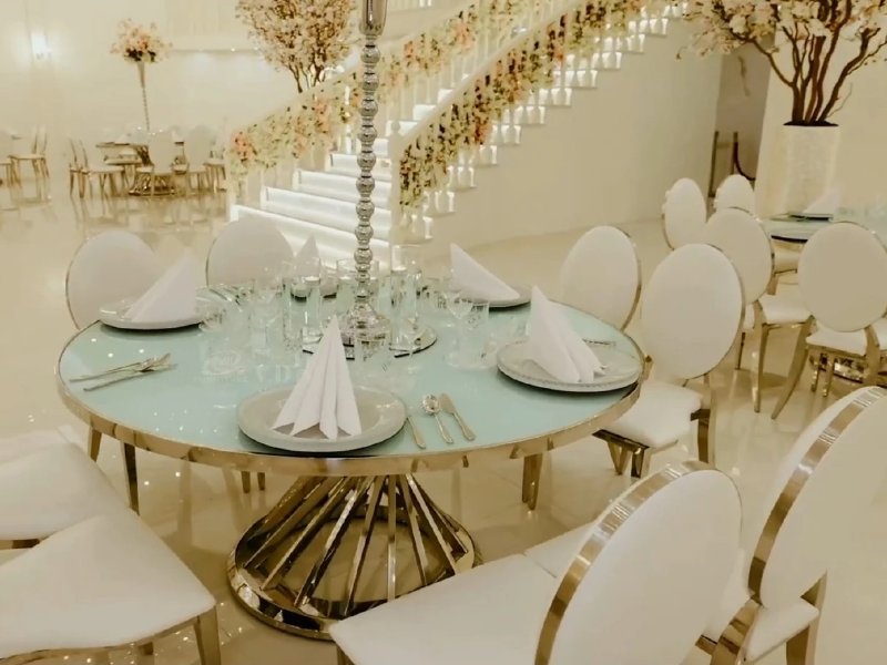 Our wedding chairs create a stunning wedding scene: Customer Success Story